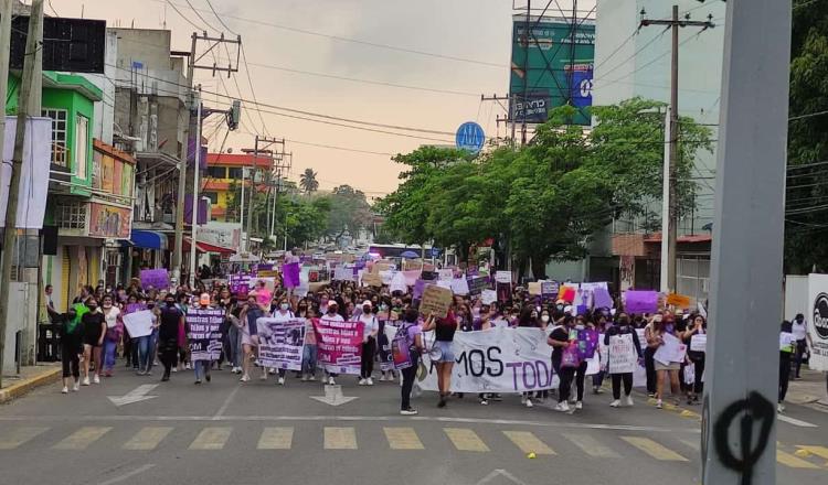 Reporta Policía Estatal saldo blanco en marcha de feministas en Tabasco