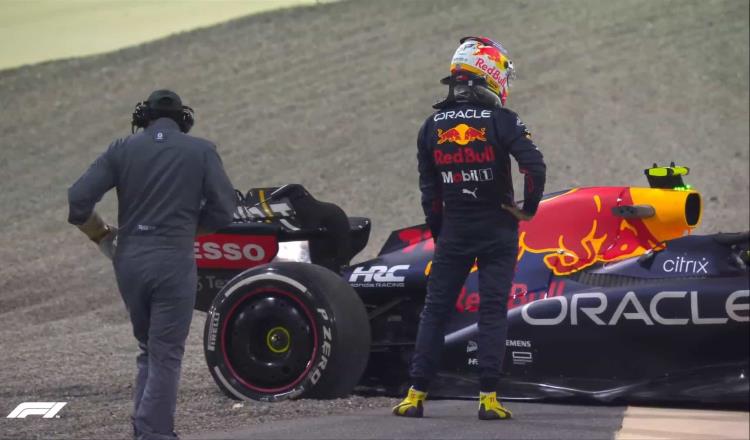 “Checo” Pérez sufre ‘trompo’ y no termina las primeras pruebas de la F1