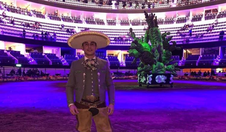 Charro tabasqueño participa en Jaripeo Sin Fronteras de Pepe Aguilar