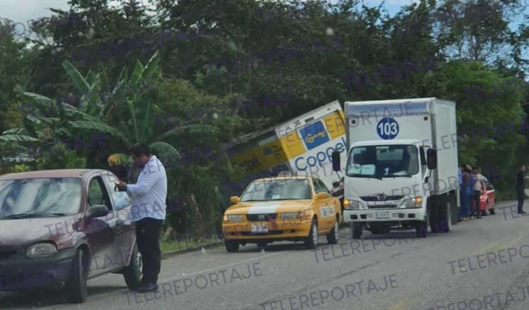 Choca camión de Coppel en Jalapa… y muere el chofer