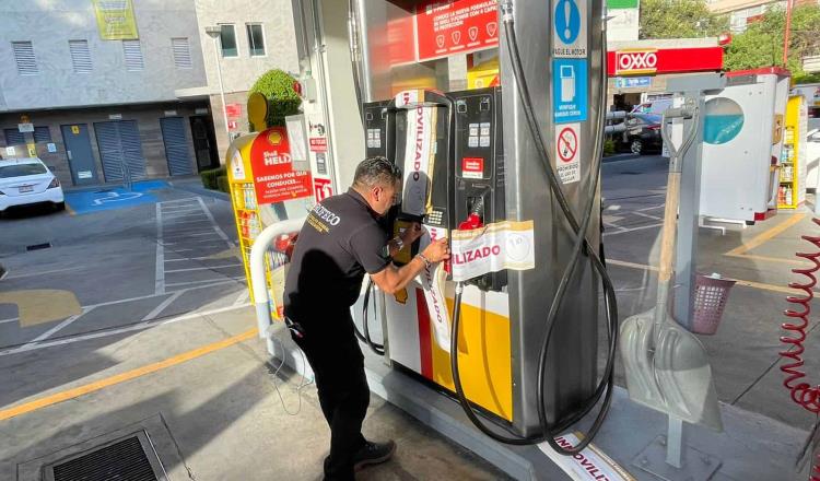 Profeco clausura gasolinera de Shell que vendía litros en 30 pesos