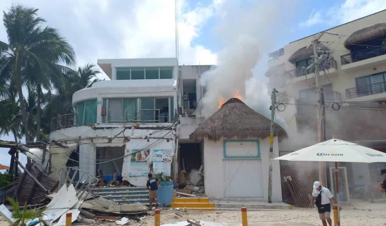 Explosión en restaurante de Playa del Carmen deja 2 muertos y 18 lesionados
