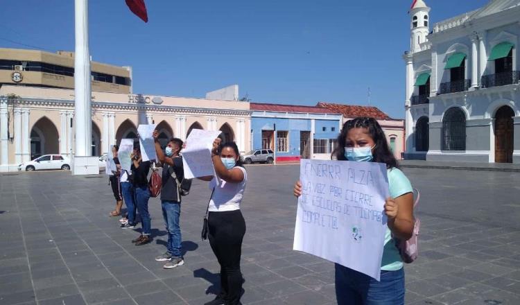 Protestan en Tabasco por desaparición de Escuelas de Tiempo Completo