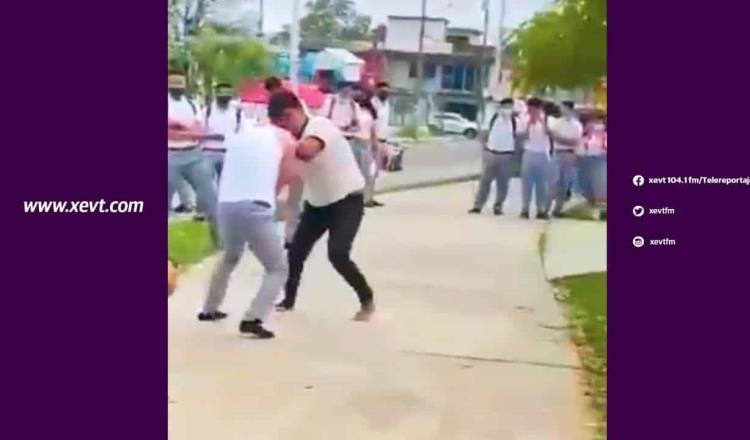Surgen en redes videos de peleas de estudiantes y jóvenes en Villahermosa