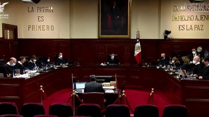 Gobierno de México presenta queja ante SCJN contra el INE, por reducción de casillas
