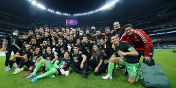 México derrota a El Salvador y pasa en segundo lugar al Mundial de Qatar