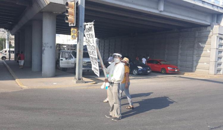 Habitantes de Guayabal se manifiestan en la CEDH