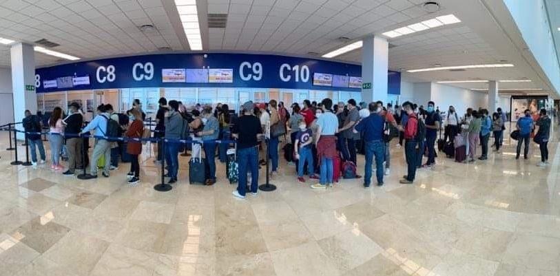 Volaban a Tabasco y los dejan varados en Mérida por cierre de operaciones en Aeropuerto de Villahermosa