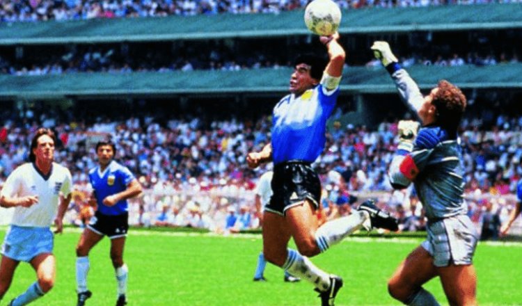 Anuncian subasta del jersey de “La Mano de Dios” de Maradona