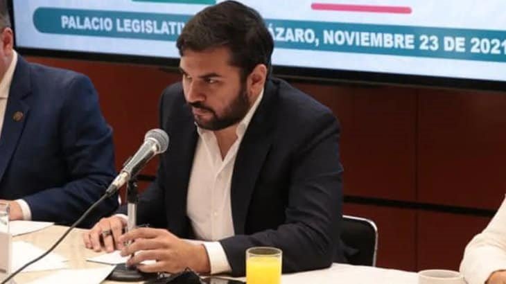Voto de Miguel Aysa es a cambio de una embajada para su papá: Senadores del PAN