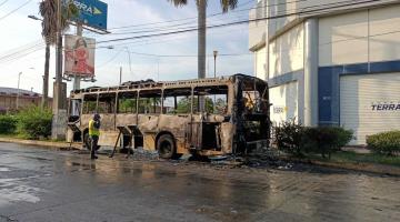 Se incendia camión de Cardesa en Villahermosa; no hubo heridos