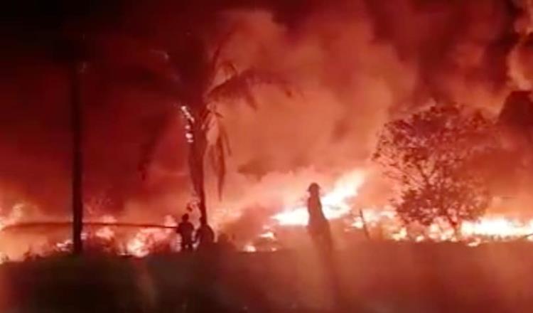 Un popal contaminado con petróleo habría provocado incendio en Villa La Venta