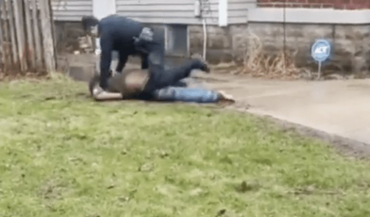 En Michigan, la policía asesina a un hombre negro que estaba desarmado