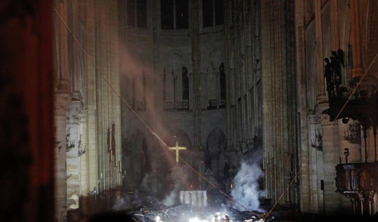 Celebran Viernes Santo en Catedral de Notre-Dame… a 3 años del incendio