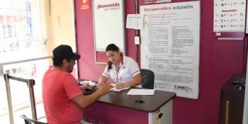 33 mil tabasqueños tienen credenciales con terminación 21; INE los invita a actualizarla