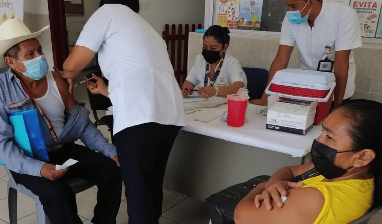 Reinicia Salud Jornada Intensiva de Vacunación en 10 municipios de Tabasco
