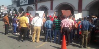 Protestan ciudadanos en Cárdenas por la designación de delegados municipales