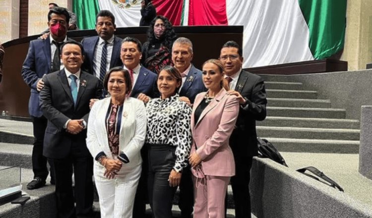 Felicita CMM a diputados federales de Morena por Tabasco por votar a favor de la Reforma Eléctrica