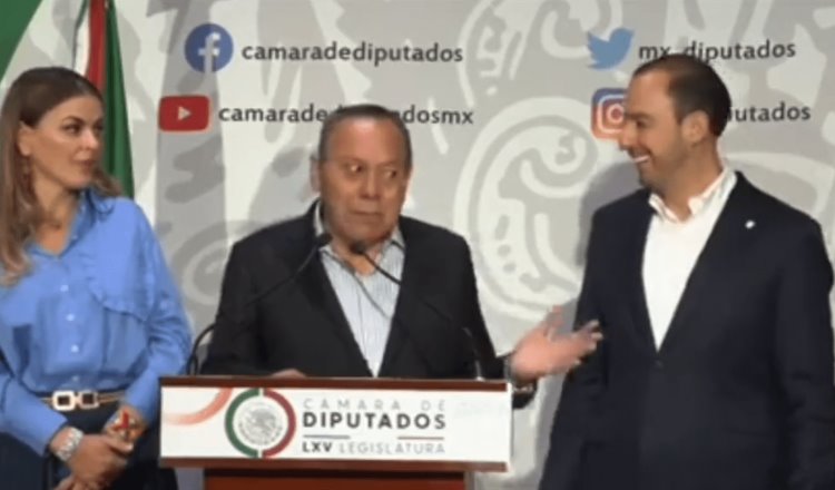 “Tropieza” Jesús Zambrano y casi llama delincuente electoral a Marko Cortés