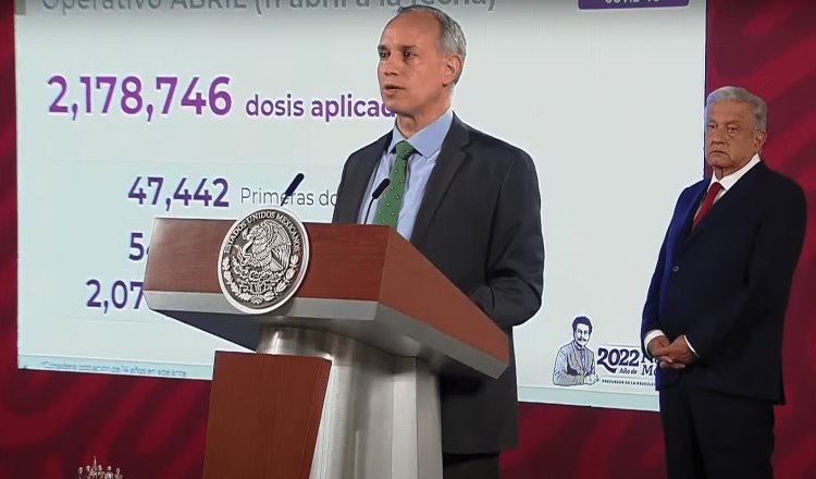 Presume López-Gatell que pandemia lleva 3 meses a la baja en México