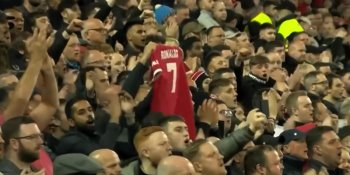Liverpool y Manchester United rinden luto a hijo de Ronaldo