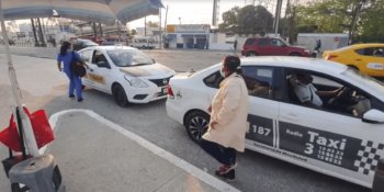 Pese a exhorto, taxis siguen operando sin aire acondicionado