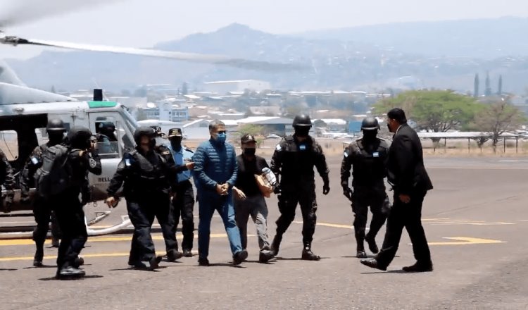 Extraditan a Estados Unidos al expresidente hondureño Juan Orlando Hernández