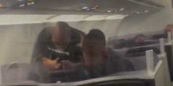 Pasajero se burla de Mike Tyson en avión y termina golpeado