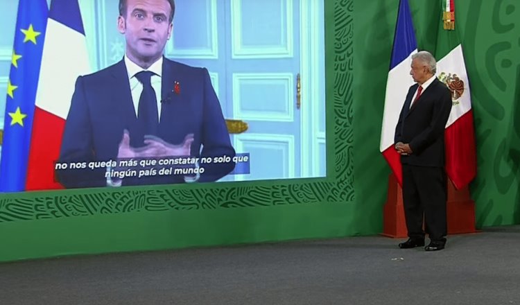 Felicita AMLO a Macron por triunfo en elecciones presidenciales