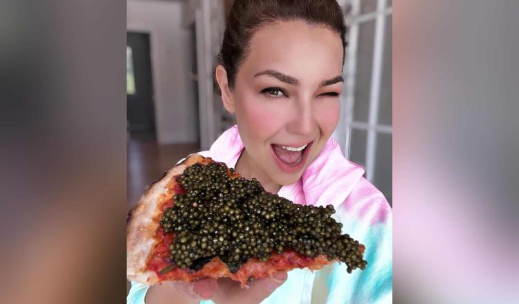 ¿Pizza con caviar?, Thalía revela una de sus excentricidades