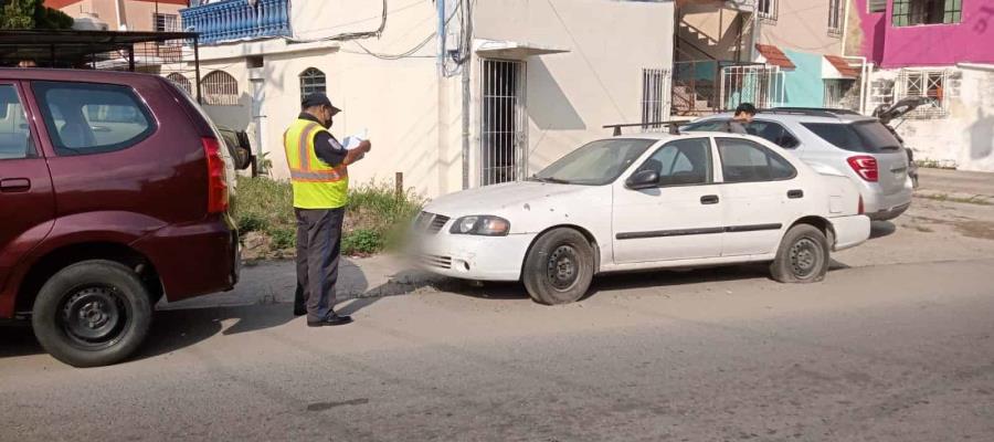 Da PEC ultimátum a 15 propietarios de vehículos chatarras para moverlos de la vía pública