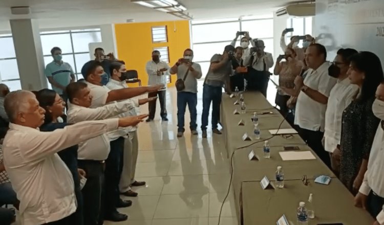 Toma protesta nueva mesa directiva de la Canagraf, delegación Tabasco