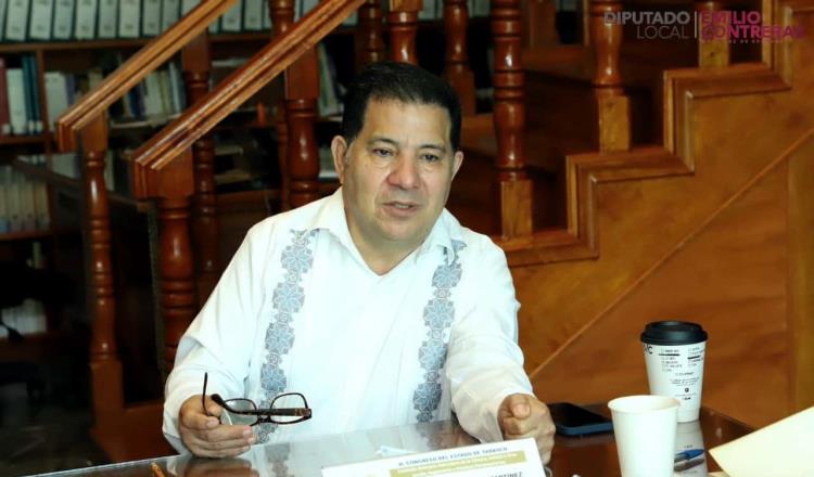 Hay quienes se apuntan a la gubernatura para ver qué cachan: Emilio Contreras