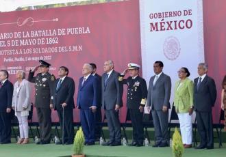 Asiste AALH al desfile conmemorativo por el 160 Aniversario de la Batalla de Puebla