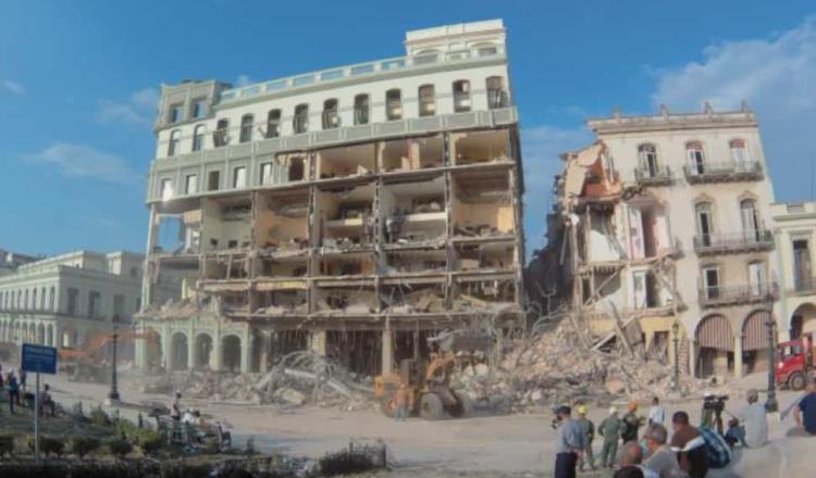 Suman 25 muertos por explosión del hotel Saratoga 