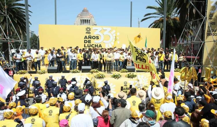 “López Obrador no vas a acabar con el PRD, no te tenemos miedo”: Jesús Zambrano en aniversario 33