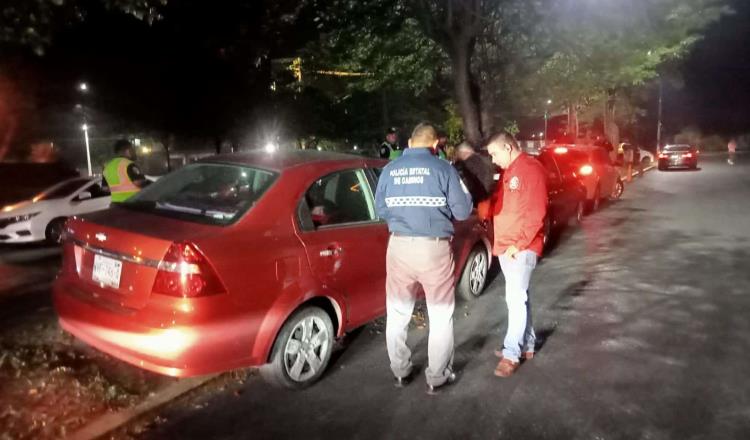 Realiza PEC operativo contra autos que se estacionan en áreas verdes