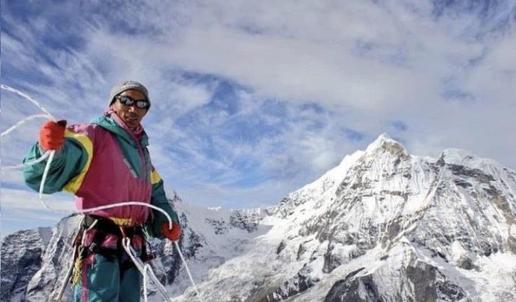 Muere alpinista ruso en su intento por escalar el Everest
