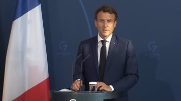 Propone Macron una "comunidad política europea" para apoyar a países no adheridos a la UE 