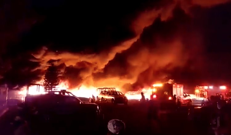 Se registra incendio en instalaciones de la GN en Iztapalapa; no se reportan lesionados