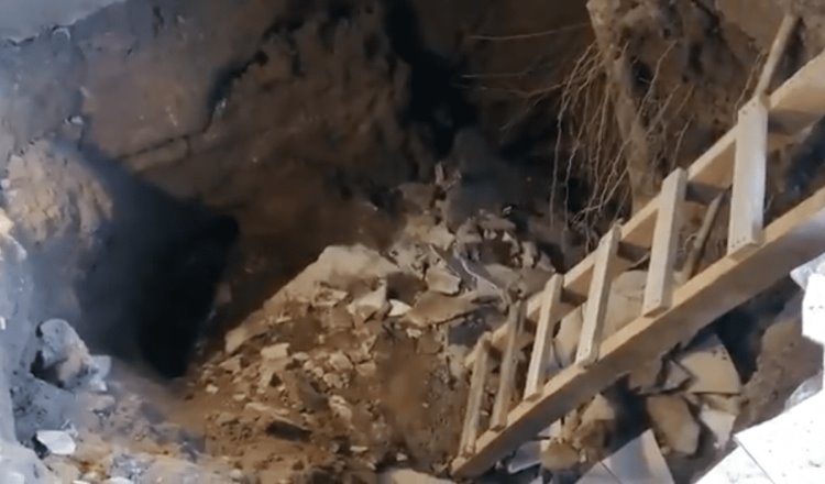 [VIDEO] Narco túnel crea socavón y hunde sala de una casa en Culiacán
