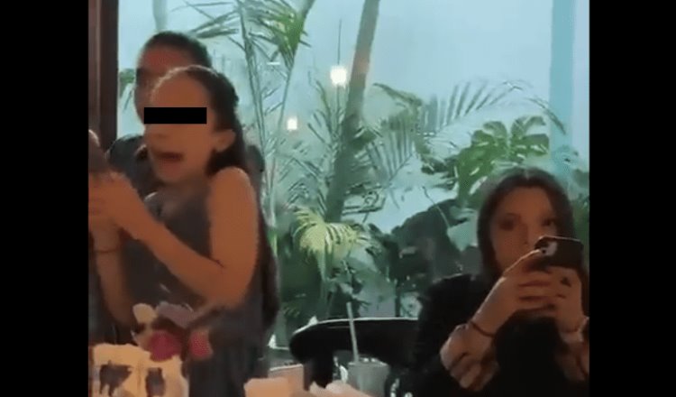 |VIDEO|Balacera en restaurante en Uruapan, Michoacán deja dos personas muertas