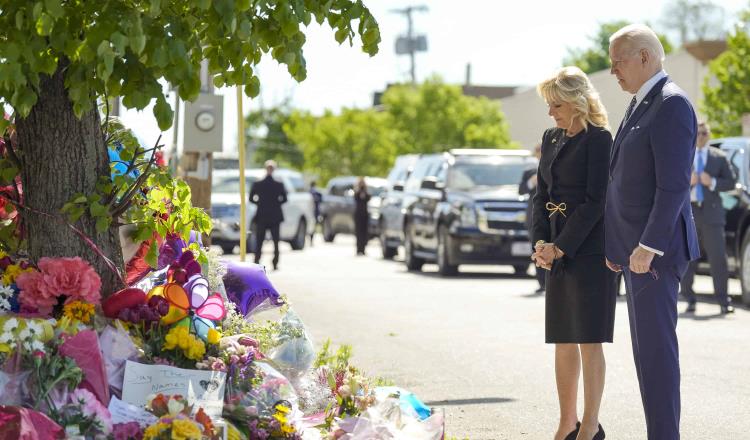 “Supremacismo blanco no tiene cabida”, dice Biden en homenaje a víctimas de tiroteo en Buffalo