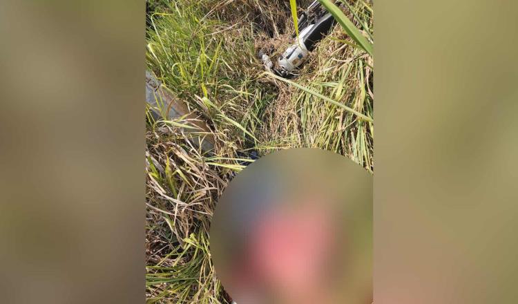 Encuentran a motociclista muerto entre la maleza en la Villahermosa-Teapa