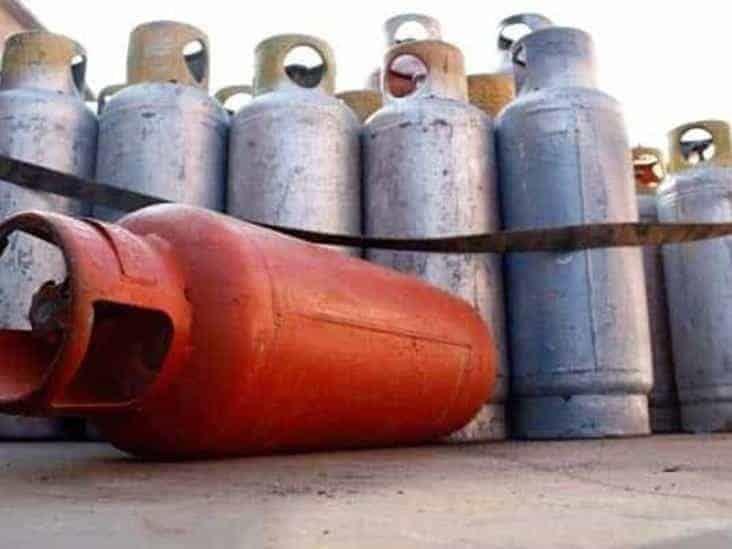Programa de llenado de tanques de gas en vía pública de senador Fócil es ilegal: Ayuntamiento de Teapa