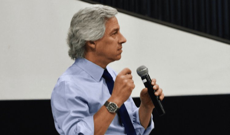 Pide Claudio X. González candidatura de unidad de la oposición para vencer a Morena en 2024