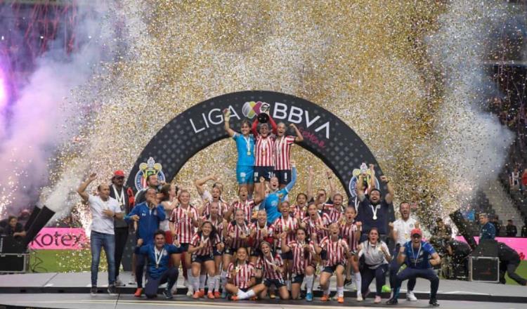 En tanda de penales, Chivas Femenil se corona Campeón de Campeones