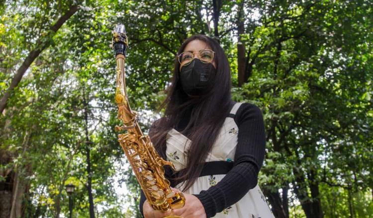 Reafirman medidas de protección a la saxofonista María Elena Ríos