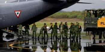 Fuerzas Armadas distribuyen 8 mil despensas a afectados por Agatha en Oaxaca