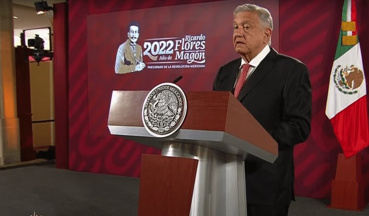 Felicita Obrador a Mario Delgado por victorias electorales de Morena